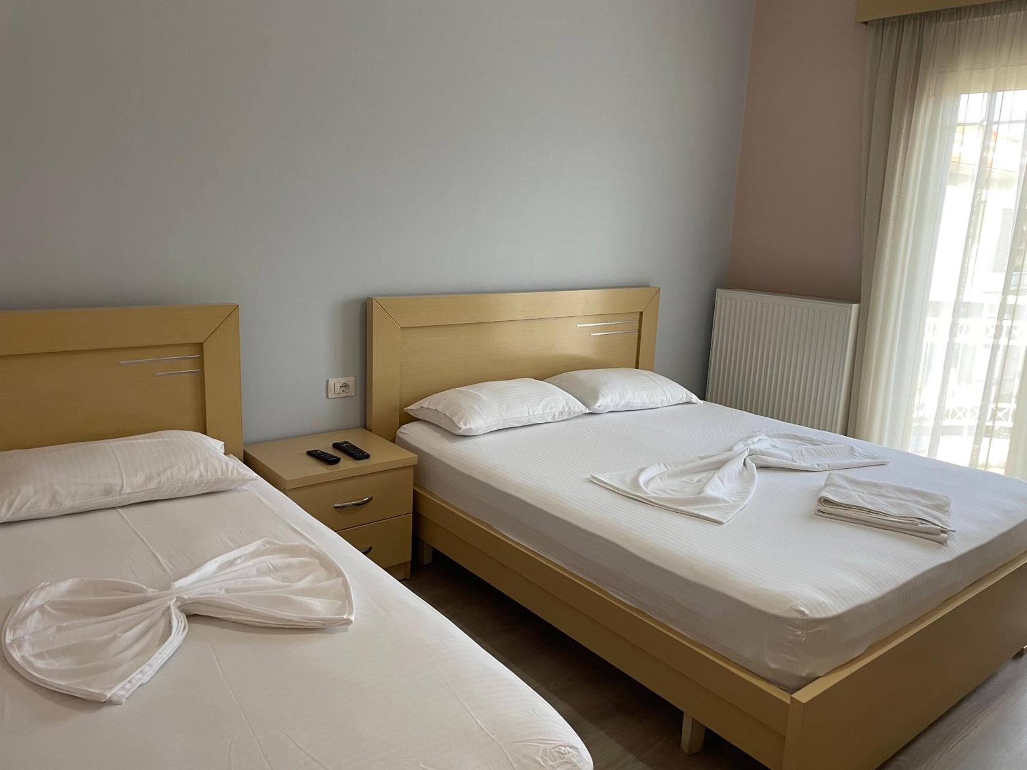 Rent Rooms Kapri Pogradec Zewnętrze zdjęcie